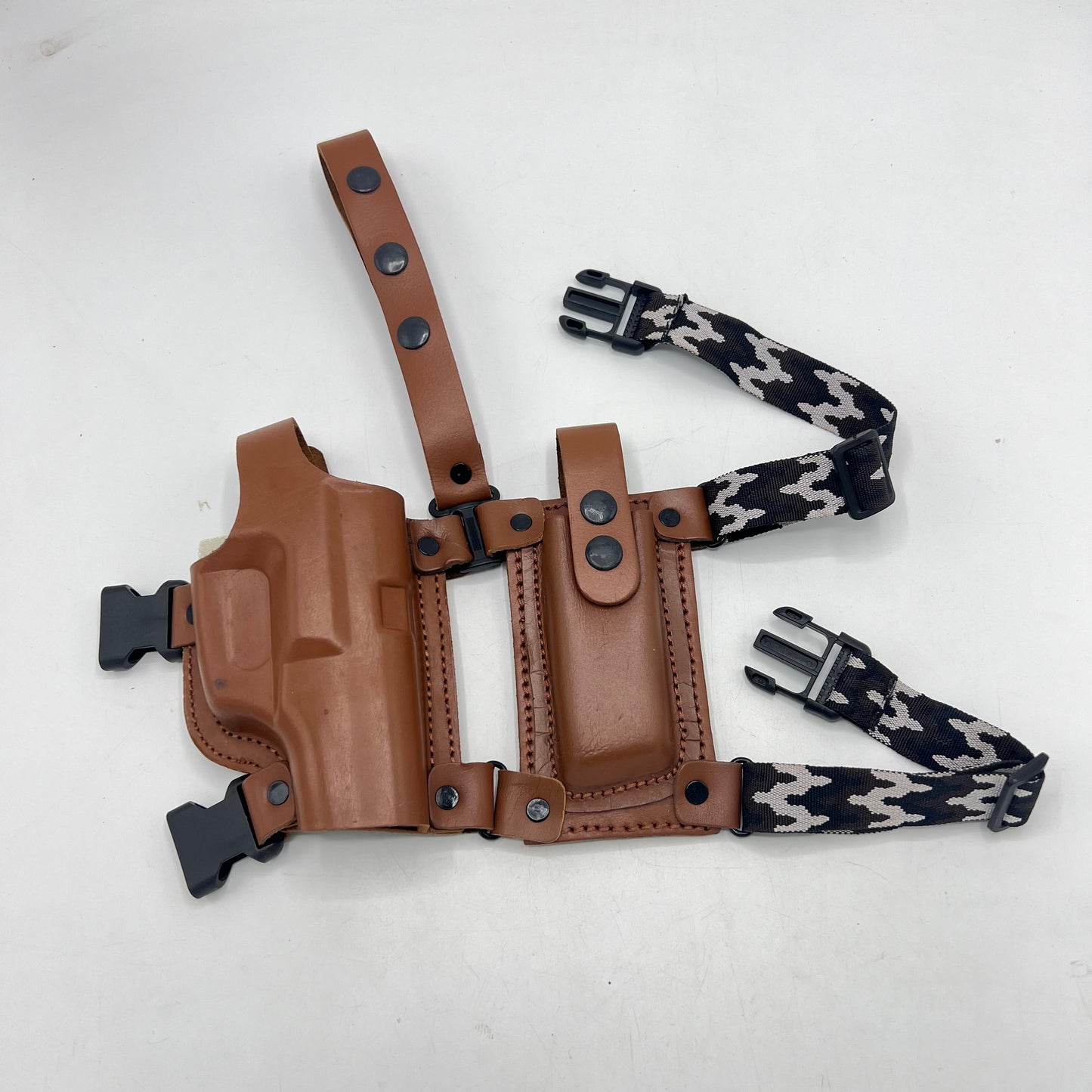 Leather Thigh Holster for 9mm handguns